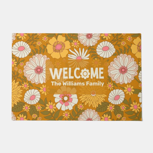 Happy 'Welcome' Yellow Floral Personalisiert Famil Fußmatte (Vorderseite)