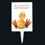 Happy Yellow Duck Funny Birthday Cake Topper<br><div class="desc">Cake Topper mit Funny Yellow Duck Playful Wink Happy Lächeln Cartoon Zeichn und Text - oder wählen / Fügen Sie Ihren einzigartigen Text / Schriftart / Farbe - Make Your Special Funny Birthday Cake Toppers Geschenk - Neu vergrössern und verschieben oder entfernen und hinzufügen Elemente / Bild mit Anpassungs-Tool !...</div>