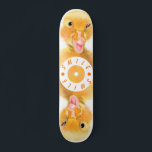 Happy Yellow Duck Skateboard Smile Funny Gift<br><div class="desc">Skateboards mit Funny Yellow Duck Playful Wink Happy Lächeln Cartoon Zeichn und Text - oder wählen / Fügen Sie Ihren einzigartigen Text / Schriftart / Farbe - Machen Sie Ihre speziellen Skateboards Geschenk - Größe ändern und verschieben oder entfernen und hinzufügen Elemente / Bild mit Anpassungs-Tool ! - Zeichn und...</div>