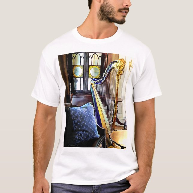 Harfe im Musiksaal T-Shirt (Vorderseite)