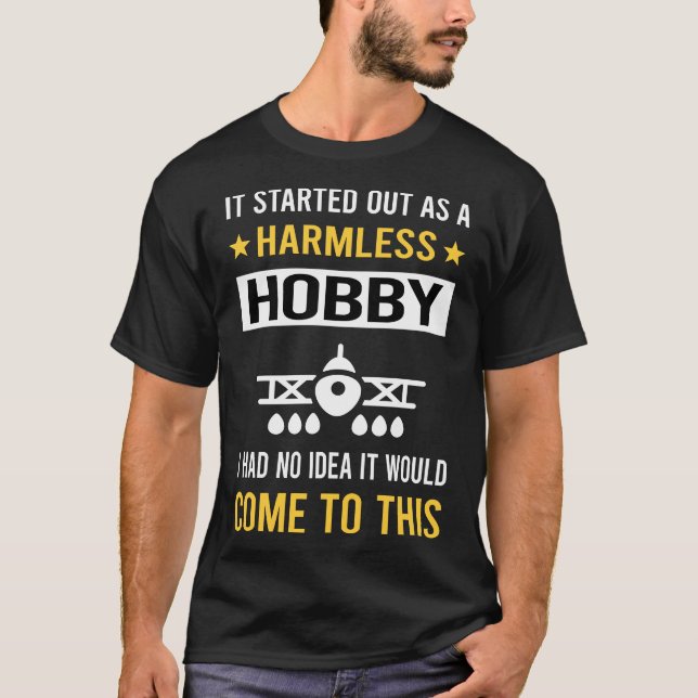 Harmless Hobby Crop Duster T-Shirt (Vorderseite)