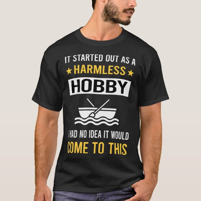Harmloses Hobbybootboot T-Shirt (Vorderseite)