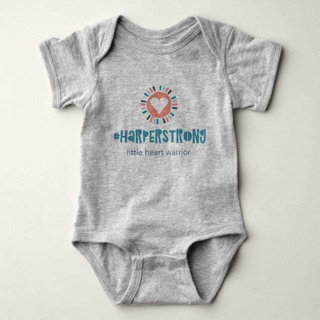 HarperStrong Baby Strampler (Vorderseite)