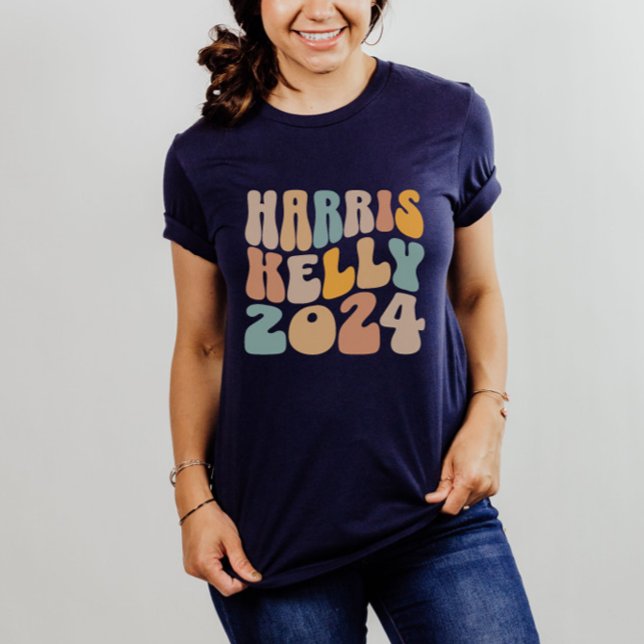 Harris Kelly 2024 Trendy Wavy Boho T-Shirt (Von Creator hochgeladen)