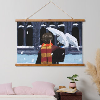 HARRY POTTER™ & Hedwig im Schnee Wandteppich Mit Holzrahmen