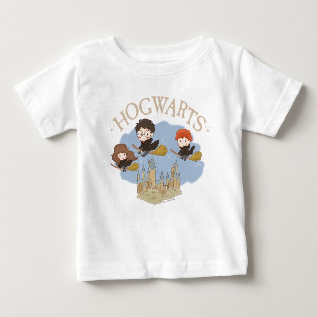 HARRY POTTER™, Hermione & Ron Fly Over HOGWARTS™ Baby T-shirt (Vorderseite)