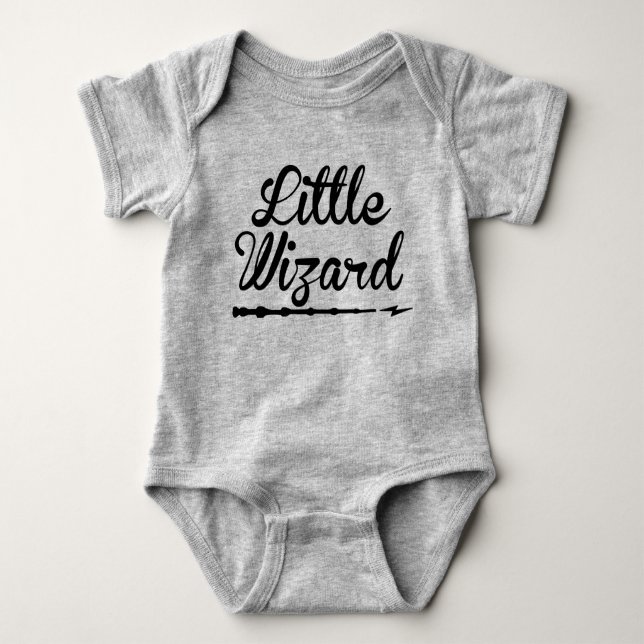 Harry Potter Inspirierte Bodysuit "Little Wizard" Baby Strampler (Vorderseite)