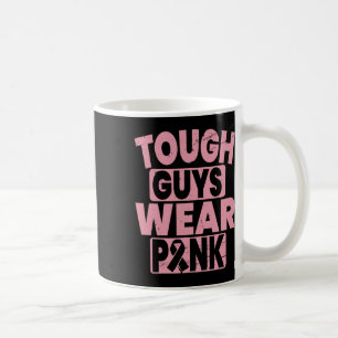 Harte Typ tragen rosa Brustkrebs Bewusstsein Männe Kaffeetasse