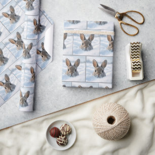 Hase in einer tiefen Schneewehe Geschenkpapier
