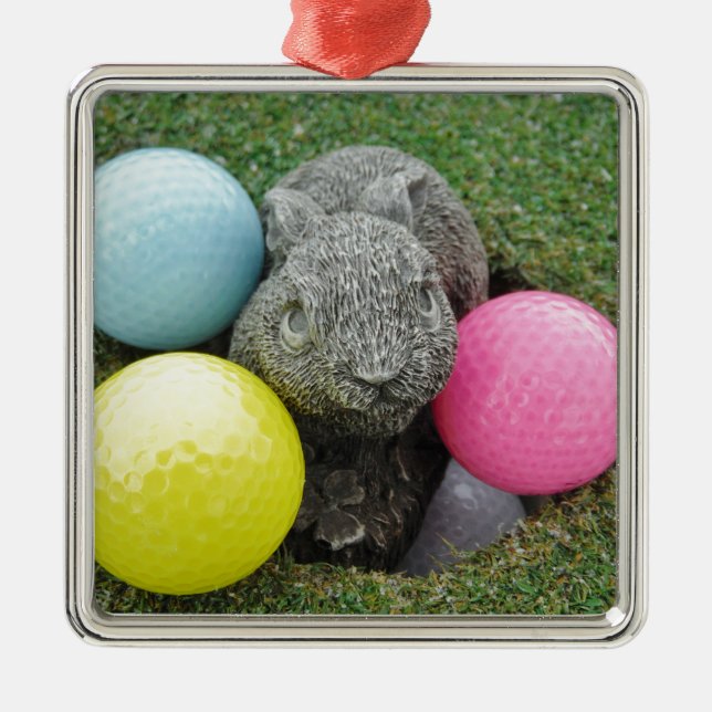 Hase mit rosa blaugelbem Ei Ornament Aus Metall (Vorne)