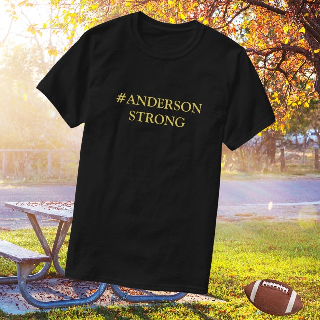 HASHTAG: Ihr Familienname STARK T-Shirt (Von Creator hochgeladen)