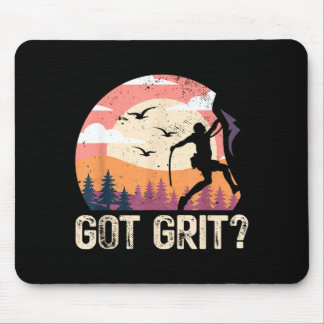 Hat Biss _ Klettersteig Bouldering _ Berge Mousepad