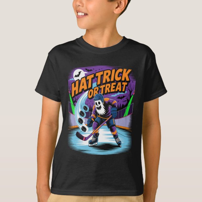 Hat Trick oder Treat Lustiger Eishockey-Geist Hall T-Shirt (Vorderseite)