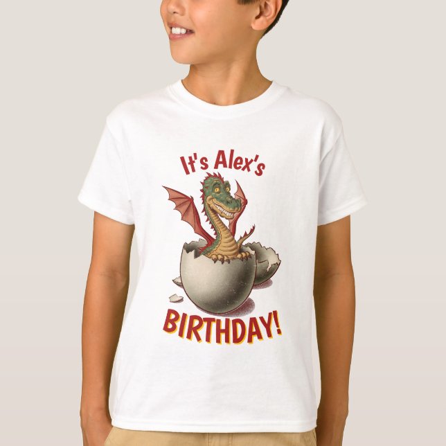 Hatching Dragon Birthday T-Shirt (Vorderseite)