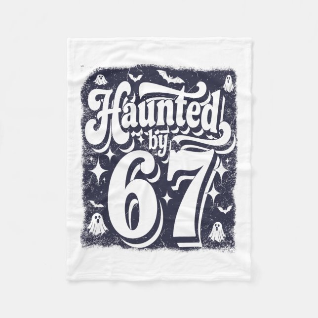 Haunted 67 Meme Six Seven 6-7 Funny Internet Joke  Fleecedecke (Vorderseite)
