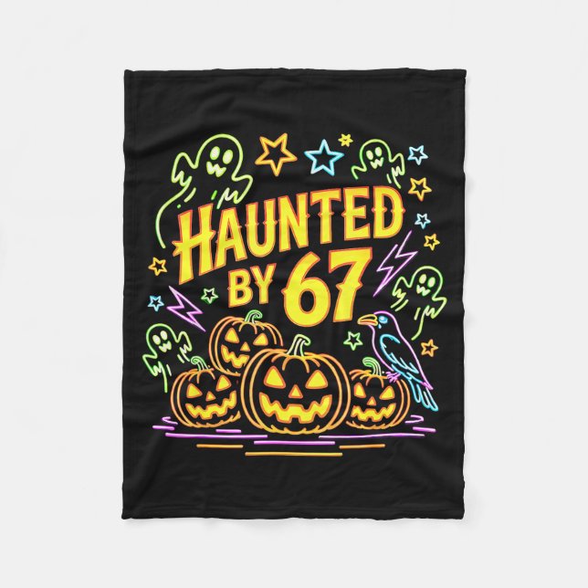Haunted By 67 Funny Ghost And Pumpkin Halloween  Fleecedecke (Vorderseite)