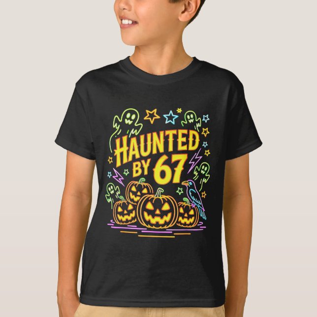 Haunted By 67 Funny Ghost And Pumpkin Halloween  T-Shirt (Vorderseite)