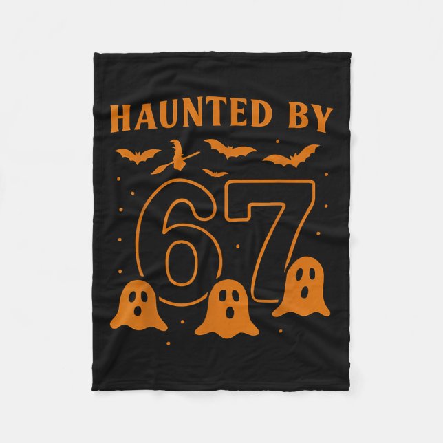 Haunted By 67 Meme Halloween Ghost Graphic  Fleecedecke (Vorderseite)