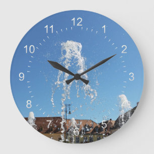 Hauptplatz artesisch große wanduhr