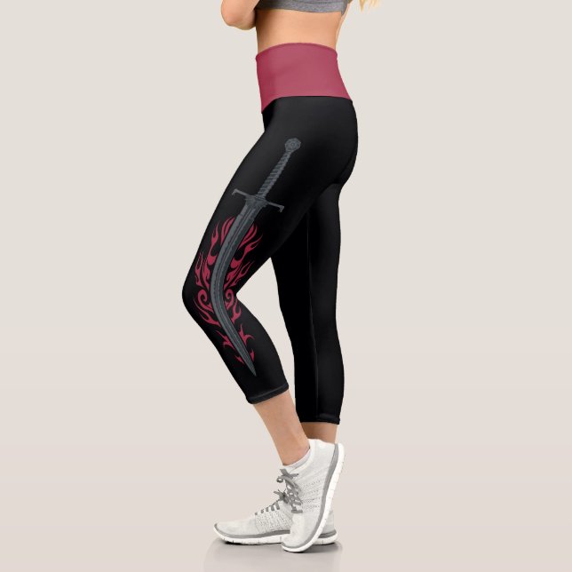 HAUS DES DRAGONS | King Viserys Flaming Sword Capri Leggings (Links)
