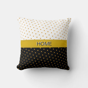 Haus und goldene Polka-Punkte auf Schwarz-Weiß Kissen