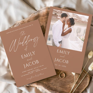 Haushaltseinfaches Hochzeitsskript Foto Terracotta