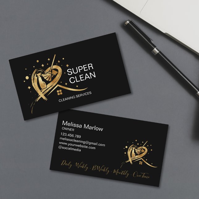 Haushaltshilfe und Kommerzielle Reinigung Duster B Visitenkarte (gold cleaning logo with cleaning tools in the heart)