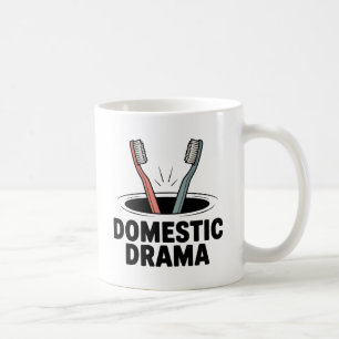 Häusliches Drama   Beziehungschaos mit Humor   Kaffeetasse