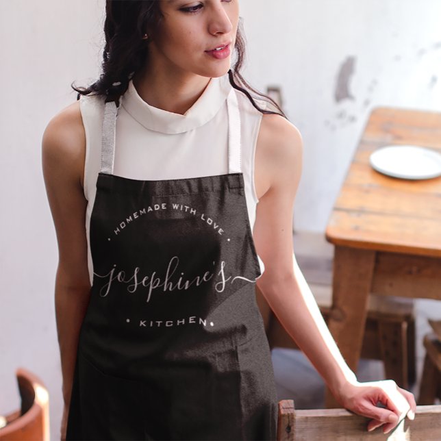 Hausmannskost mit Liebe Personalisiert Küche Schürze (Custom black white homemade with love personalized apron.)