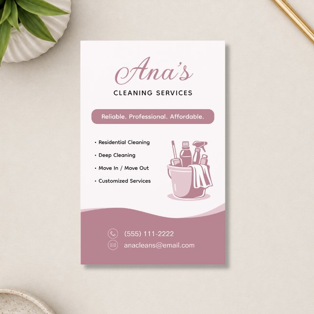 Hausreinigungsdienste Dusty Rose Flyer (House Cleaning Services Dusty Rose Flyer)
