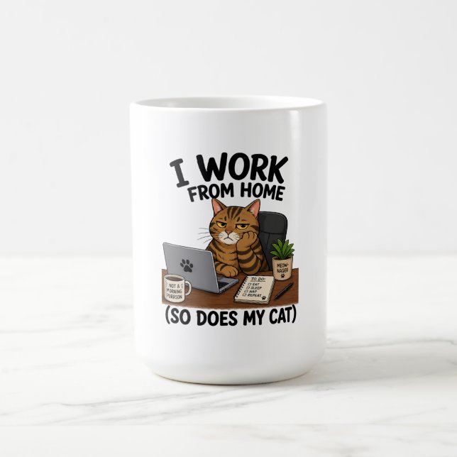 Haustierkatze bei der Arbeit  Kaffeetasse (Mittel)