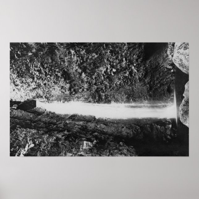 Hauula, HI - Sacred Falls, nähe Cooper Ranch Inn Poster (Vorne)