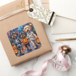 Havanese Hunde beim Trick-or-Treat in Halloween-Ko Quadratischer Aufkleber