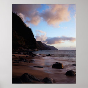 Hawaii, Kauai, Ein Blick auf die Na Pali Küste von Poster