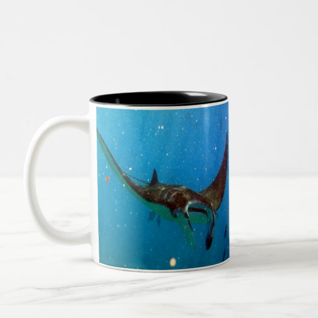 Hawaii-Mantarochen Zweifarbige Tasse (Links)