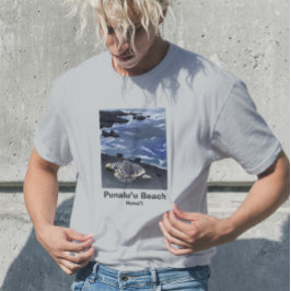 Hawaii-Meereschildkröte auf schwarzem Sandstrand-T T-Shirt