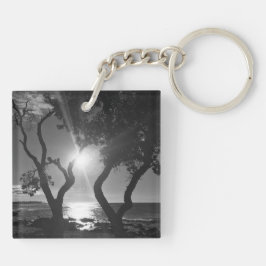 Hawaii Sunlit Trees Ocean Shore Schwarz und Weiß Schlüsselanhänger
