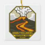 Hawaii Volcanoes Nationalpark Kilauea Retro Keramikornament<br><div class="desc">Hawaii Vulkanus Vektorgrafik Design. Der Park liegt auf der Insel Hawaii. Im Herzen der Stadt liegen die aktiven Vulkane Kīlauea und Mauna Loa.</div>