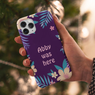 Hawaiian Floral Design on Purple iPhone 16 Hülle