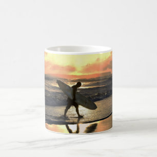Hawaiian Surfer Heading Zuhause Tasse