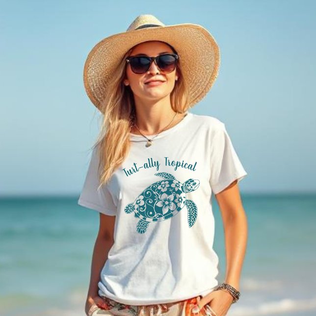 Hawaiian Turtle Turt ally Tropical Aquamarin T-Shirt (Hawaiian Turtle-Turt-ally Tropical-Fisherman Core, Coastal, Islander, Beach, Summer, Women T shirt)
