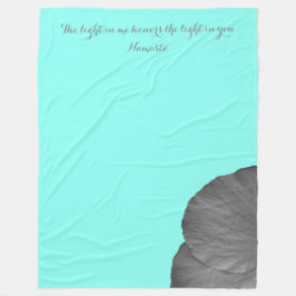 Hawaiianische Träume in Schwarz und Weiß Fleecedecke