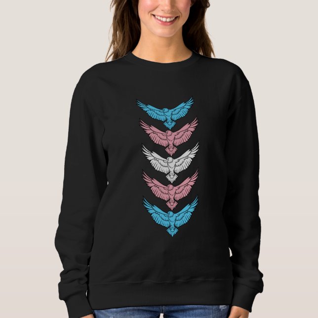 Hawks LGBTQ Strong Transgender Pride Flag Trans Ha Sweatshirt (Vorderseite)