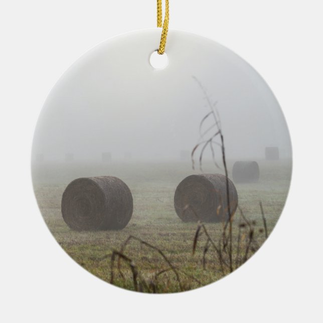 Hay Bales im Nebel Keramik Ornament (Vorne)