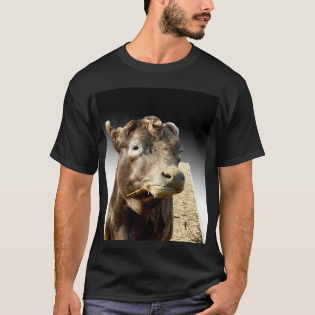 Hay Day: Eine braune Kuh stürmt im Pop aus. T-Shirt (Vorderseite)