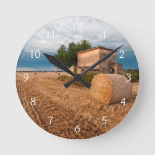 Haybale in der Provence Runde Wanduhr