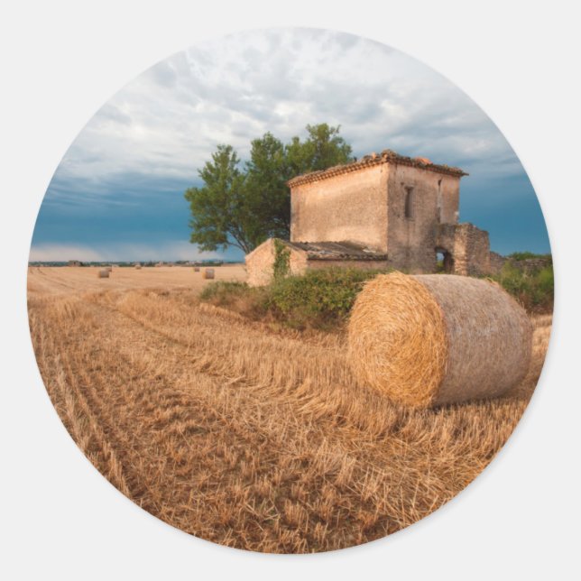 Haybale in der Provence Runder Aufkleber (Vorderseite)