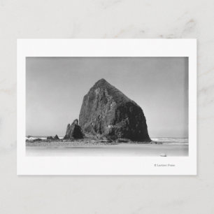Haystack Rock am Strand von Cannon, Oregon Fotogra Postkarte