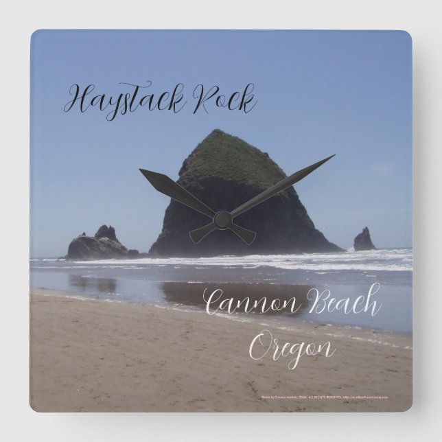Haystack Rock cannon beach Oregon Quadratische Wanduhr (Vorderseite)