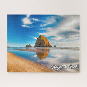 Haystack Rock, Cannon Beach, Oregon, USA Puzzle